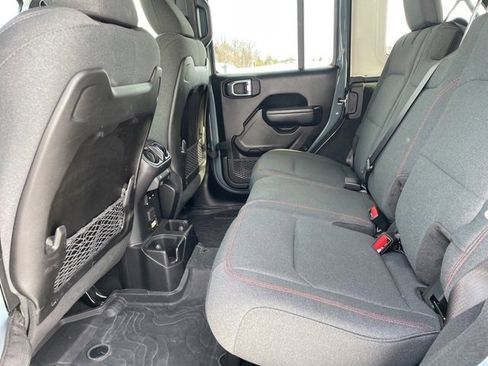 Used 2024 Jeep Wrangler Unlimited Rubicon w/ Convenience Group image 9