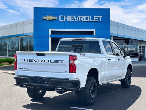 Certified 2023 Chevrolet Silverado 1500 LT Trail Boss w/ LPO, Dark Essentials Package AWD/4WD image 4