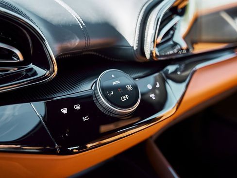 Used 2026 Ferrari Purosangue image 88