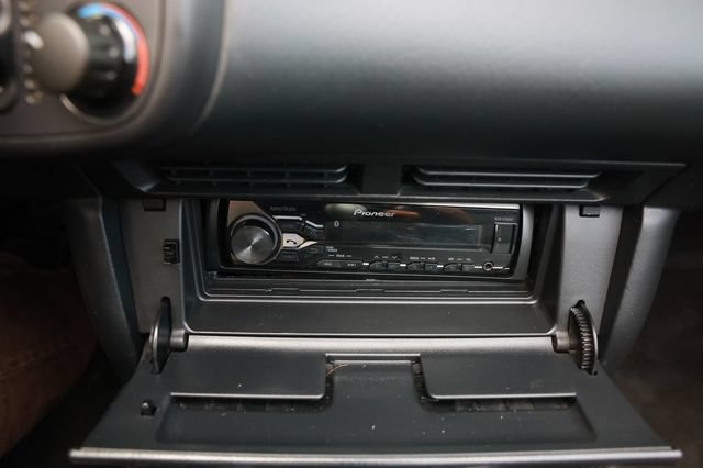 Used 2001 Honda S2000 image 31