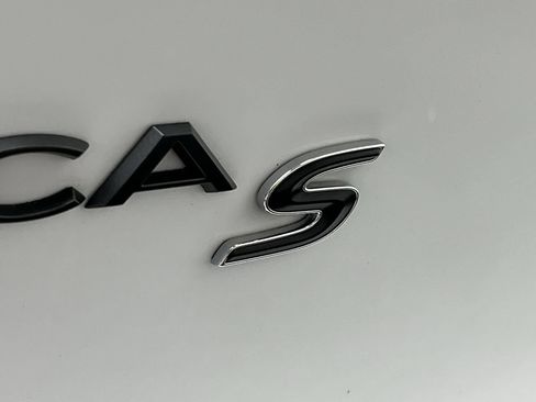 Used 2022 Chrysler Pacifica Limited w/ S Appearance Package FWD image 34
