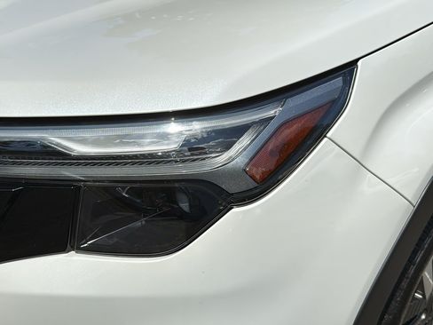 Certified 2025 Subaru Forester Touring AWD/4WD image 9