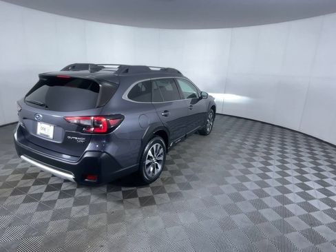 Used 2023 Subaru Outback Limited XT image 8