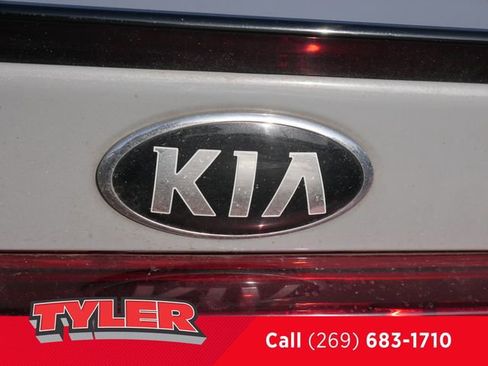 Used 2021 Kia K5 GT-Line image 16