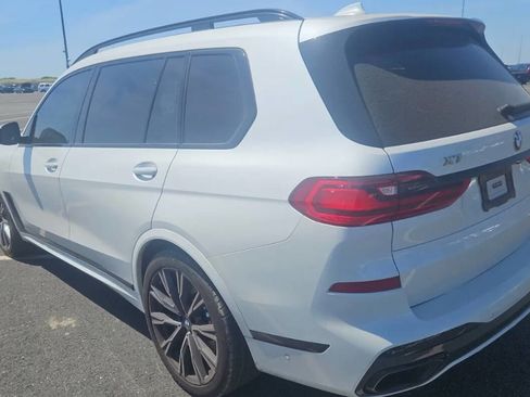 Used 2022 BMW X7 M50i AWD/4WD image 2