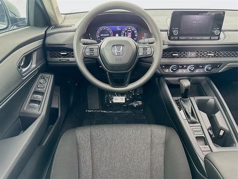 Used 2025 Honda Accord SE image 35