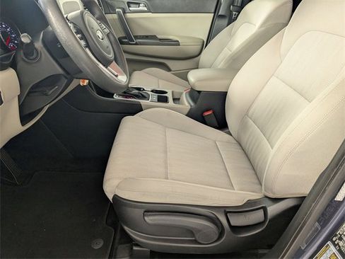 Used 2020 Kia Sportage LX image 12