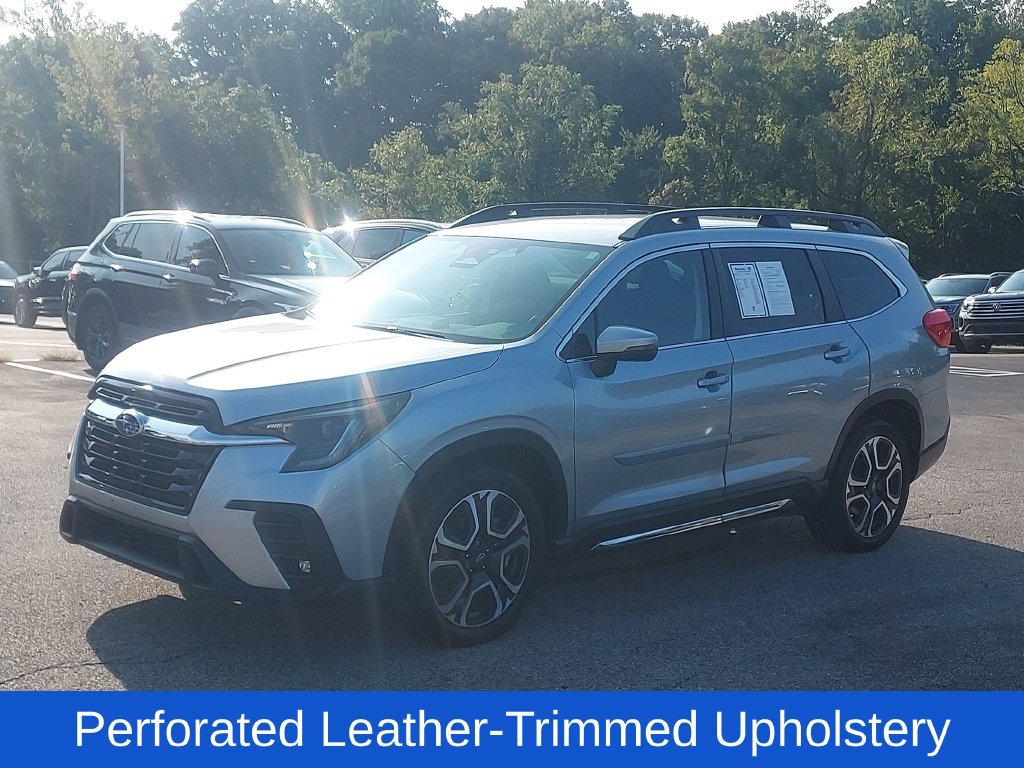 Used 2023 Subaru Ascent Limited AWD/4WD image 3