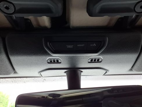Used 2021 Jeep Gladiator Sport AWD/4WD image 27
