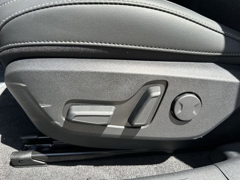 New 2025 Kia EV6 Light w/ Light LR Technology Package image 16