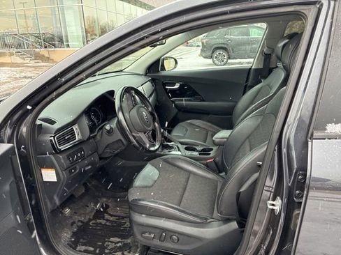 Used 2018 Kia Niro EX w/ EX Touring Graphite Edition image 5