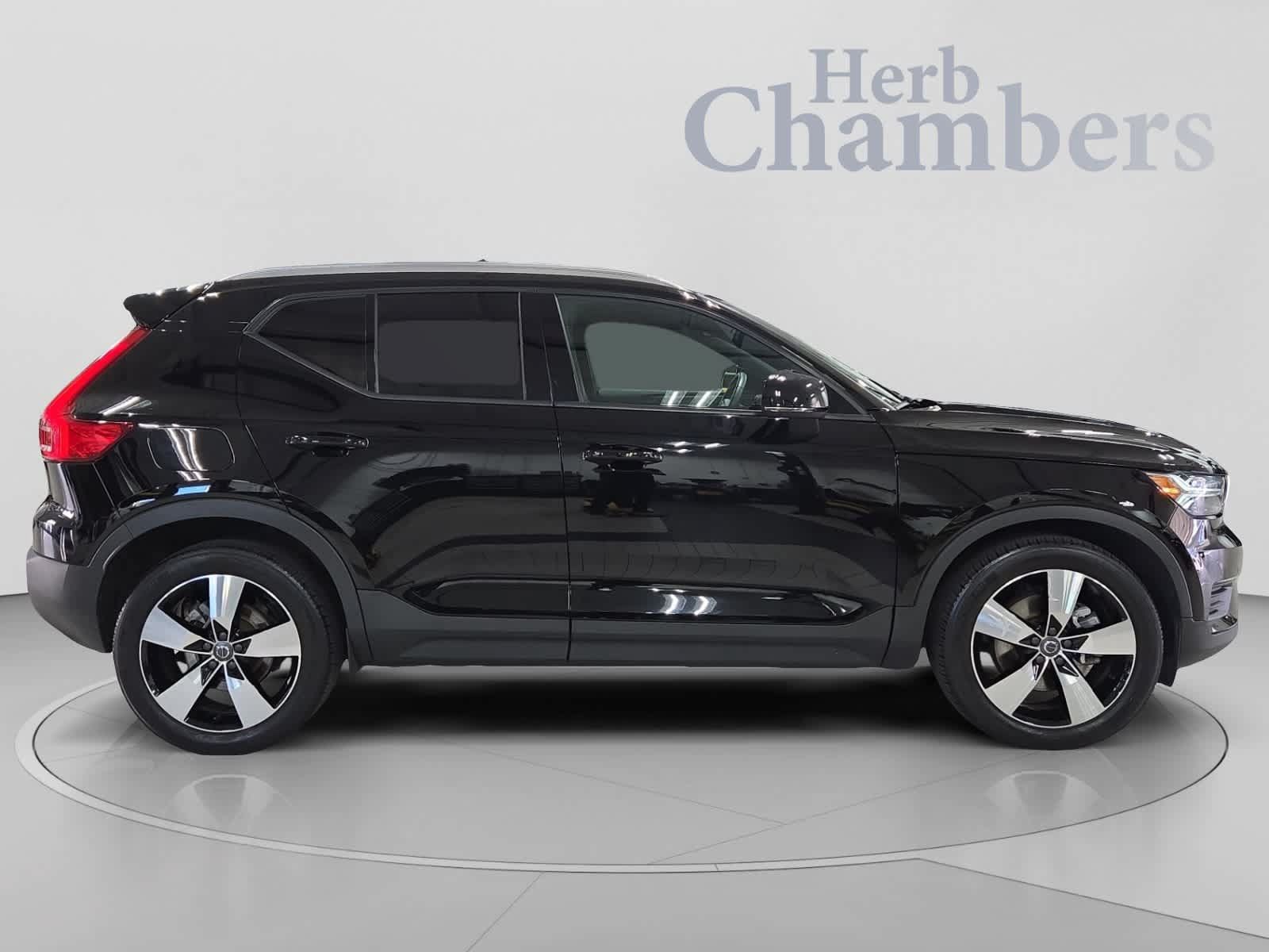 Used 2020 Volvo XC40 T5 Momentum AWD/4WD image 11