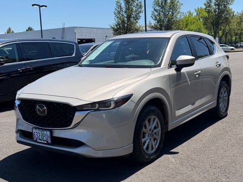 Used 2024 MAZDA CX-5 AWD 2.5 S w/ Preferred Package image 4