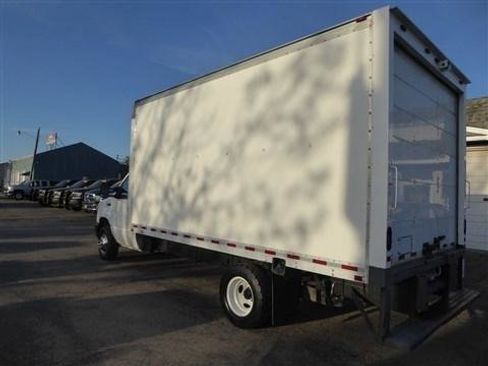 Used 2019 Ford E-350 and Econoline 350 Super Duty w/ Power Windows & Locks Group RWD image 7