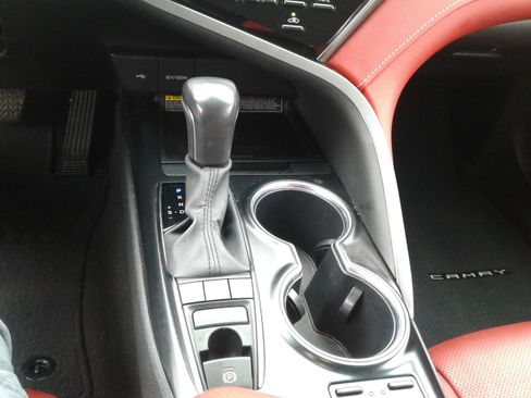 Used 2020 Toyota Camry XSE image 16