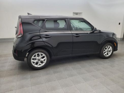 Used 2025 Kia Soul LX FWD image 10