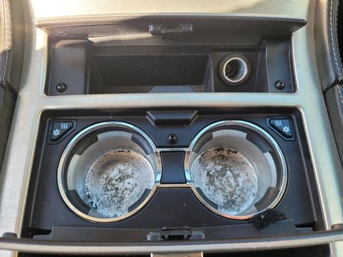 Used 2013 Cadillac Escalade Platinum image 27