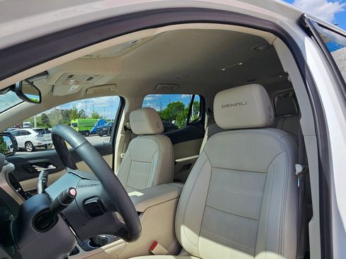 Used 2023 GMC Acadia Denali AWD/4WD image 22