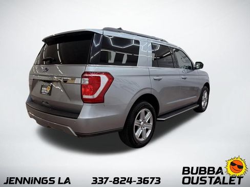 Used 2020 Ford Expedition XLT w/ Equipment Group 202A RWD image 5