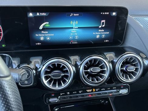 Used 2022 Mercedes-Benz GLA 250 image 18