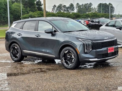 New 2026 Kia Sportage EX FWD image 1