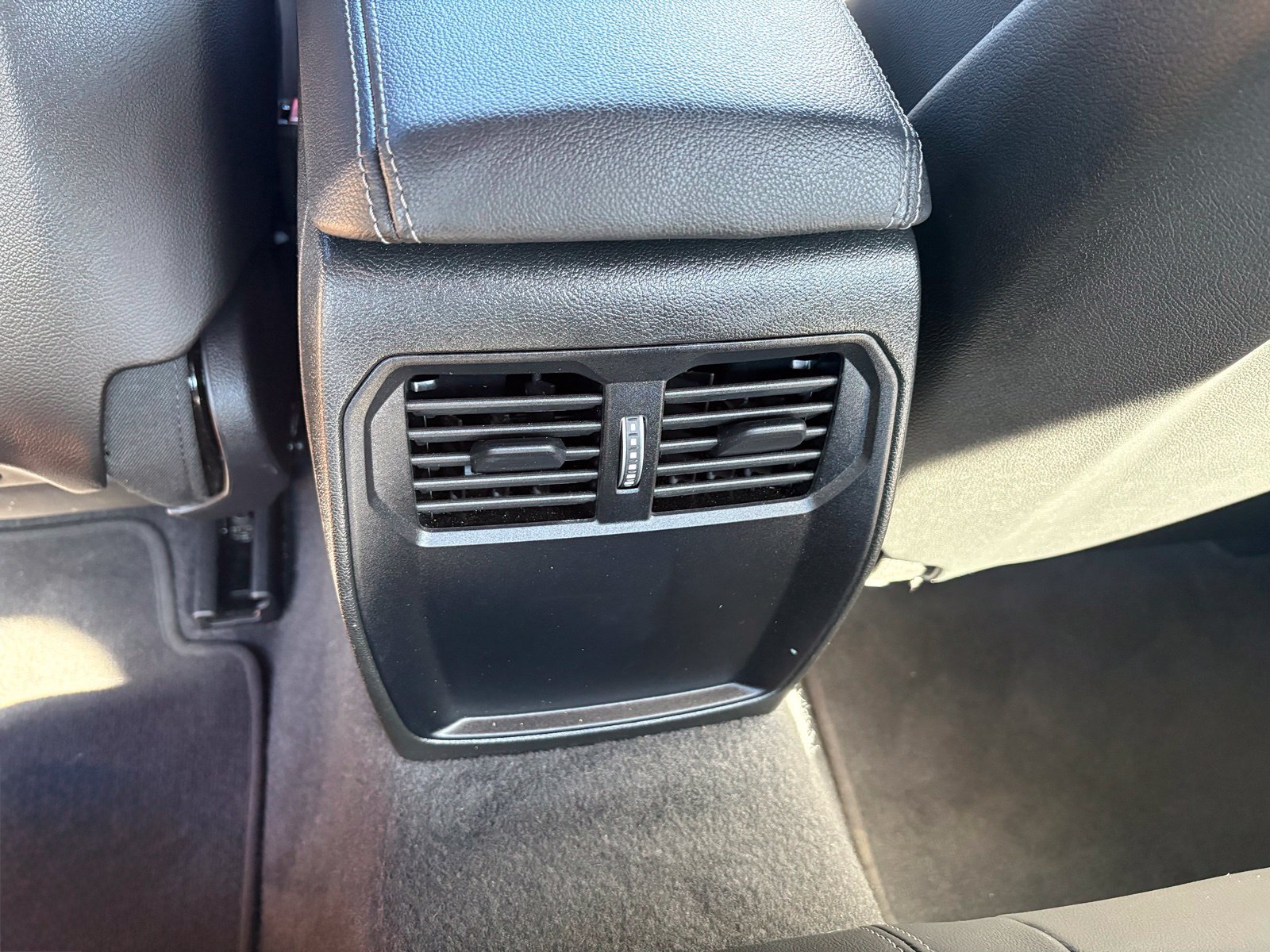 Used 2024 BMW M2 RWD image 34