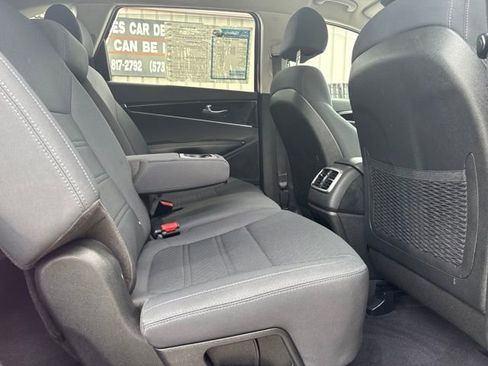 Used 2018 Kia Sorento LX w/ LX V6 Convenience Package AWD/4WD image 14