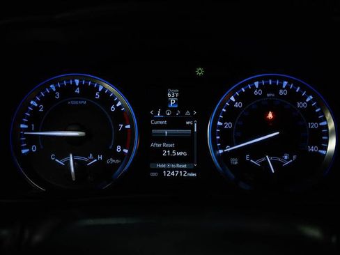 Used 2016 Toyota Highlander XLE FWD image 18