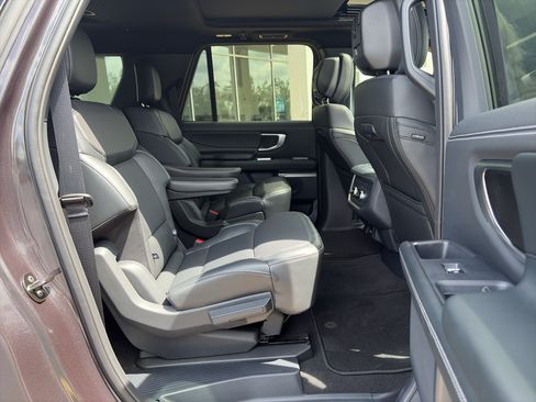 New 2026 Ford Expedition Max Platinum w/ Stealth Appearance Package AWD/4WD image 11