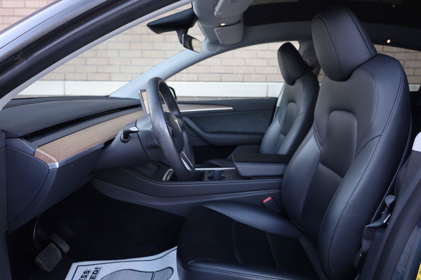 Used 2023 Tesla Model Y Long Range AWD/4WD image 17