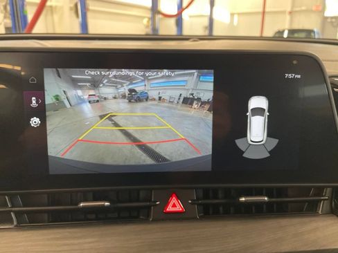 Certified 2023 Kia Sportage X-Line AWD/4WD image 11