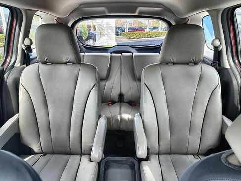 Used 2015 MAZDA MAZDA5 Grand Touring image 14