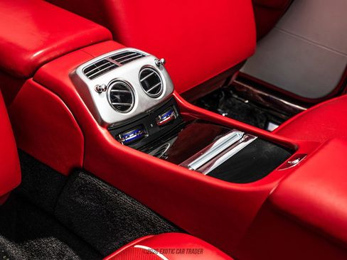Used 2016 Rolls-Royce Dawn RWD image 53