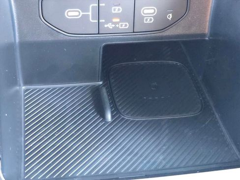 New 2026 Kia Sorento S image 15