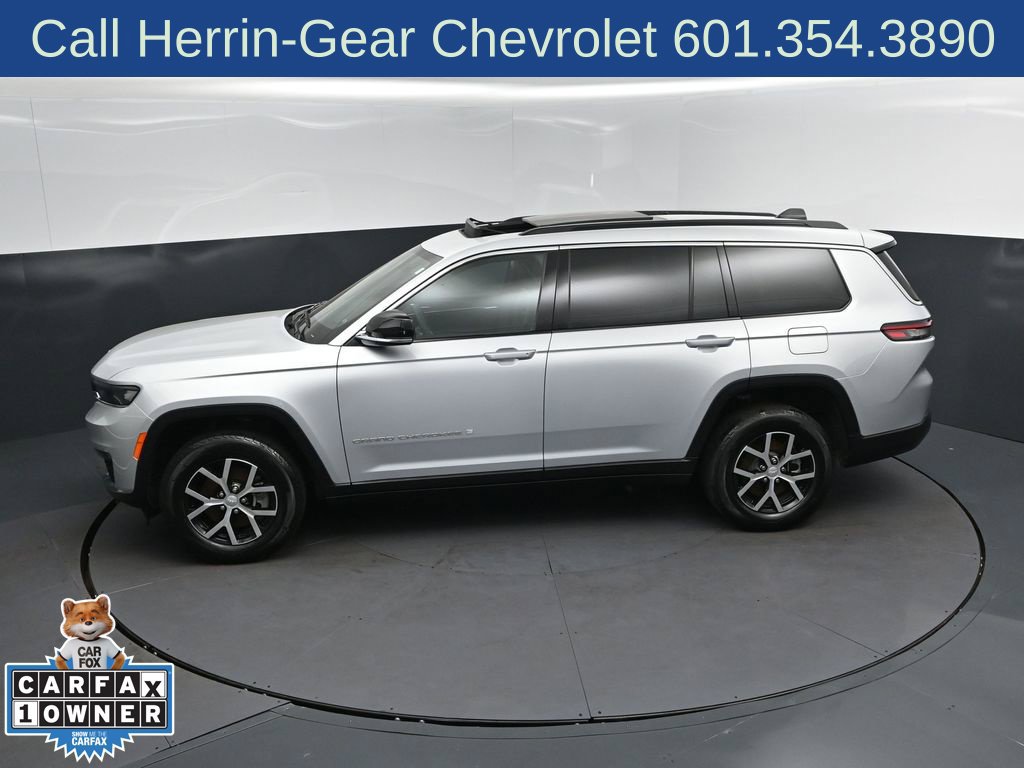 Used 2025 Jeep Grand Cherokee L Limited RWD image 32