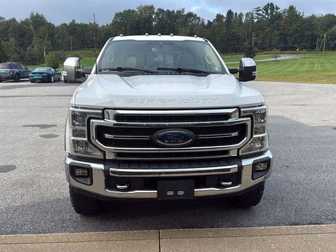 Used 2022 Ford F250 Lariat w/ Tremor Off-Road Package AWD/4WD image 2