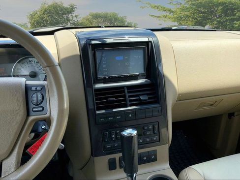 Used 2010 Ford Explorer Sport Trac Limited RWD image 9