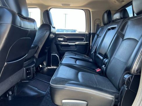 Used 2019 RAM 2500 Laramie AWD/4WD image 13