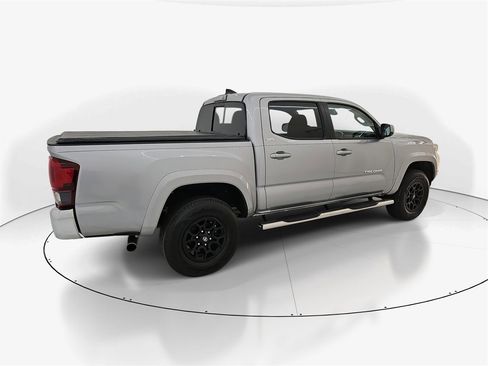 Used 2019 Toyota Tacoma SR5 image 5