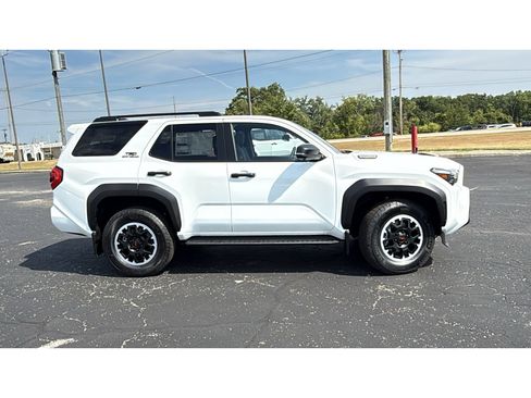 New 2026 Toyota 4Runner TRD Off-Road Premium AWD/4WD image 9