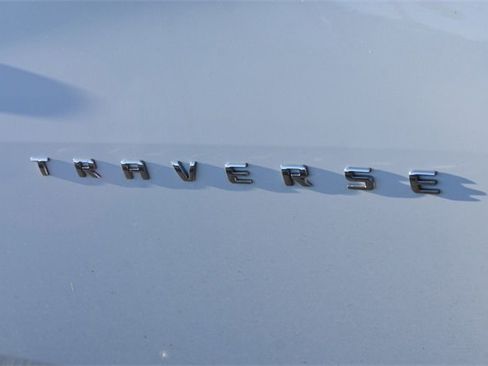 Certified 2019 Chevrolet Traverse LT image 12