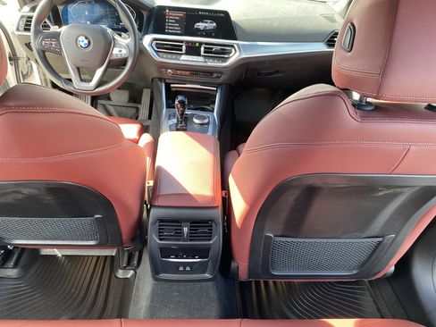 Used 2022 BMW 330i Sedan w/ Driving Assistance Package image 16