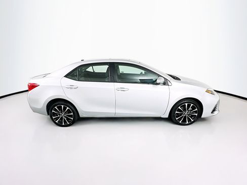 Used 2019 Toyota Corolla SE w/ SE Premium Package image 10