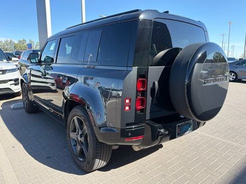 Used 2024 Land Rover Defender 110 X-Dynamic SE AWD/4WD image 5
