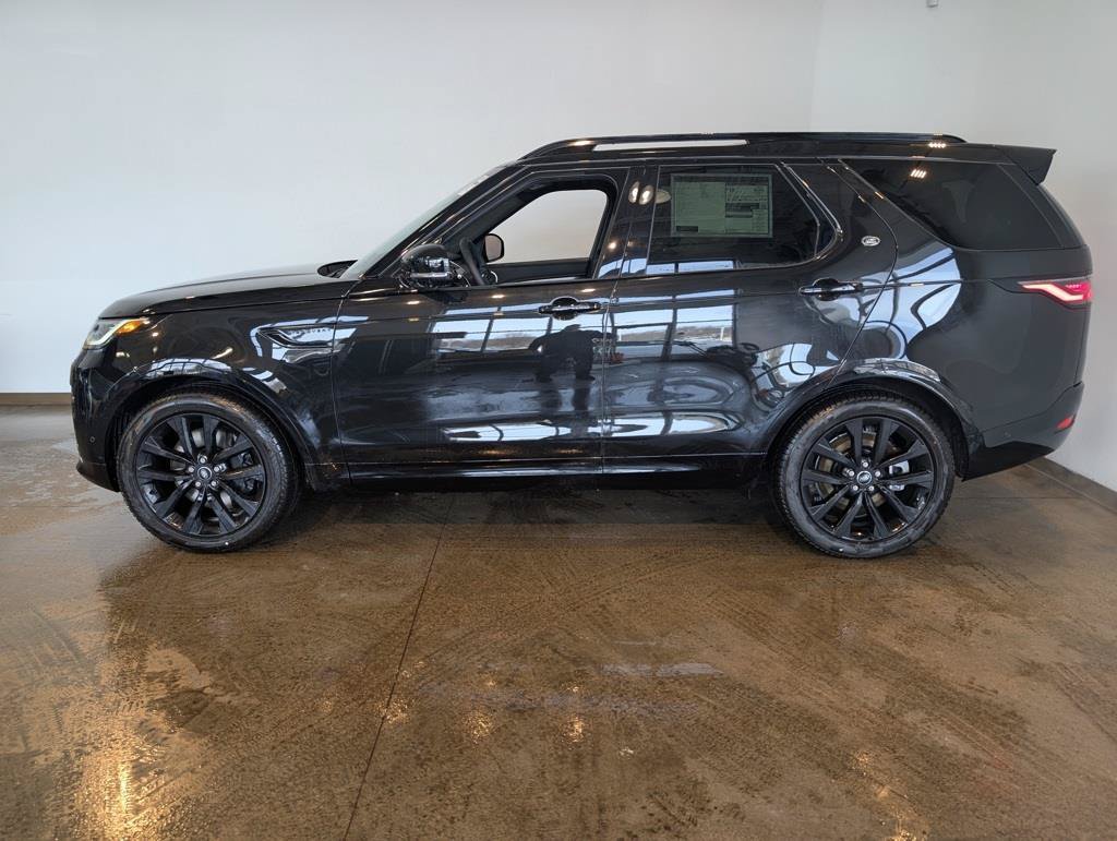 New 2026 Land Rover Discovery Limited Edition AWD/4WD image 3