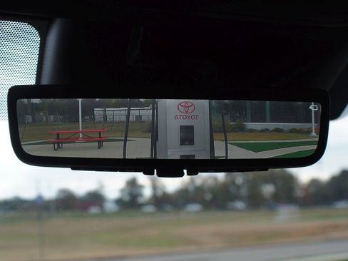 Used 2025 Toyota Sequoia Limited image 8