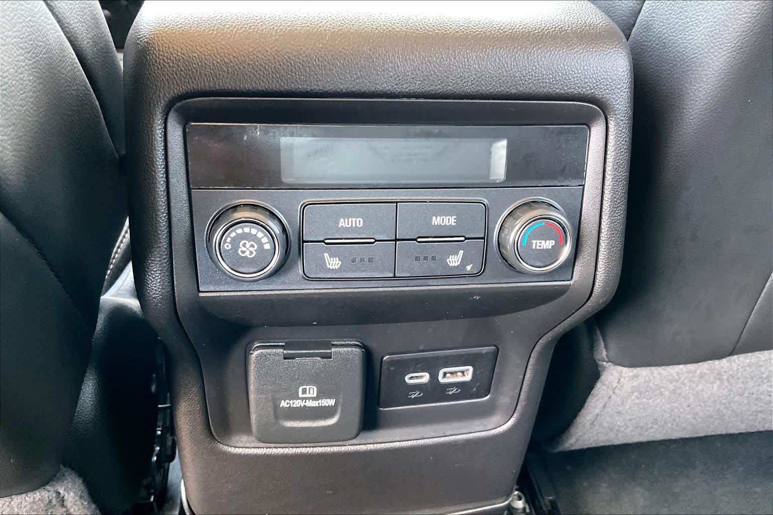 Used 2023 GMC Acadia Denali w/ Black Diamond Edition FWD image 31