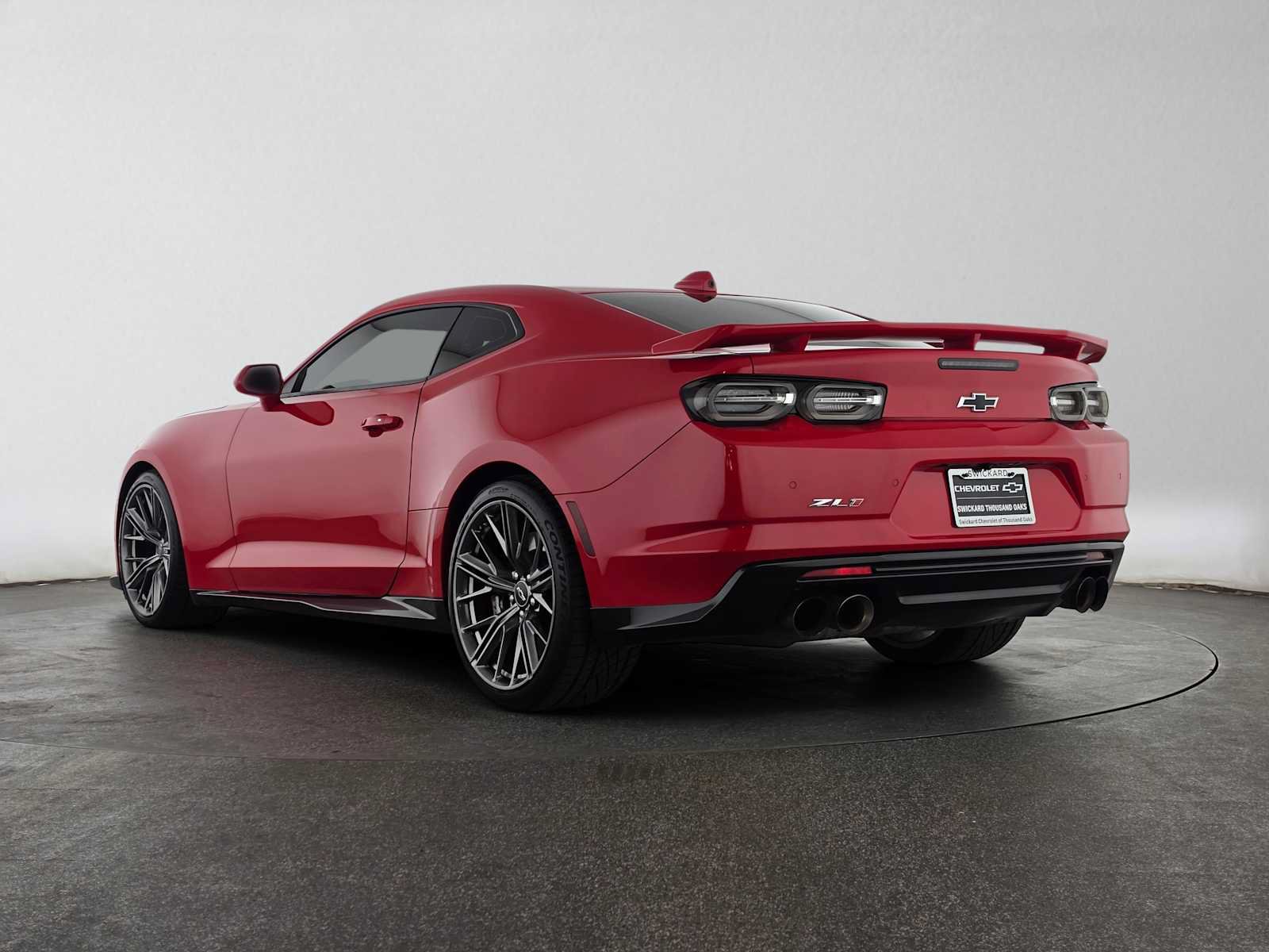 Used 2022 Chevrolet Camaro ZL1 RWD image 5