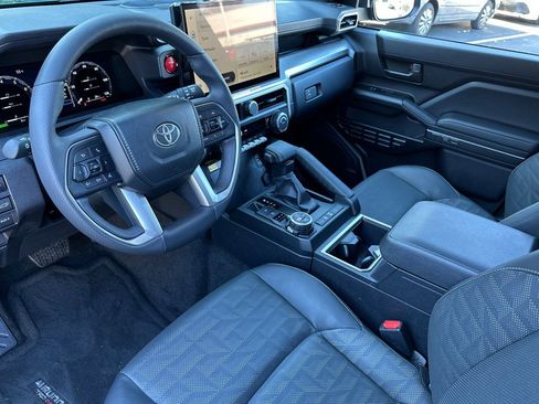 New 2026 Toyota 4Runner TRD Off-Road Premium AWD/4WD image 9