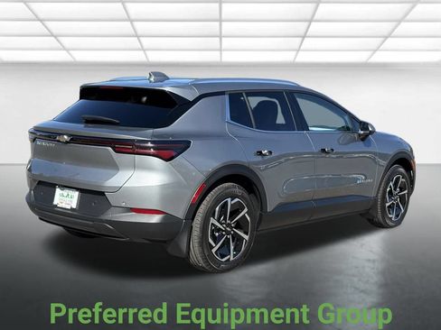 New 2026 Chevrolet Equinox EV LT AWD/4WD image 19